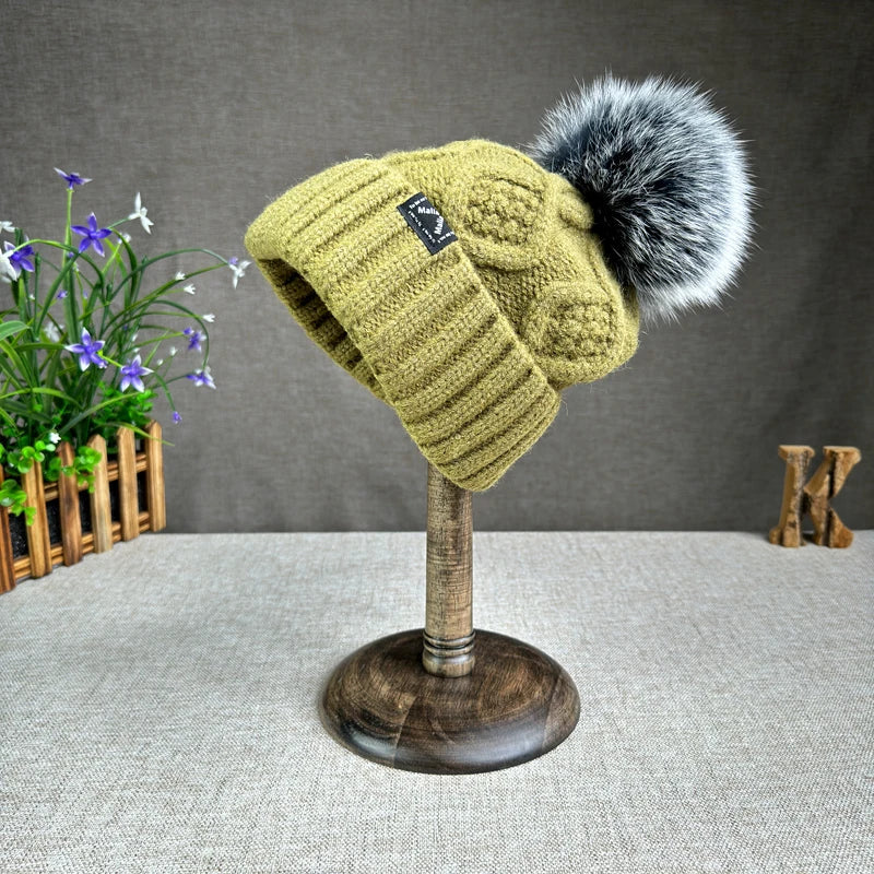 Gorro de Punto de Lana Clara